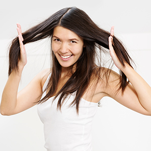 Mamaearth Apple Cider Vinegar conditioner boosts shine to hair 
